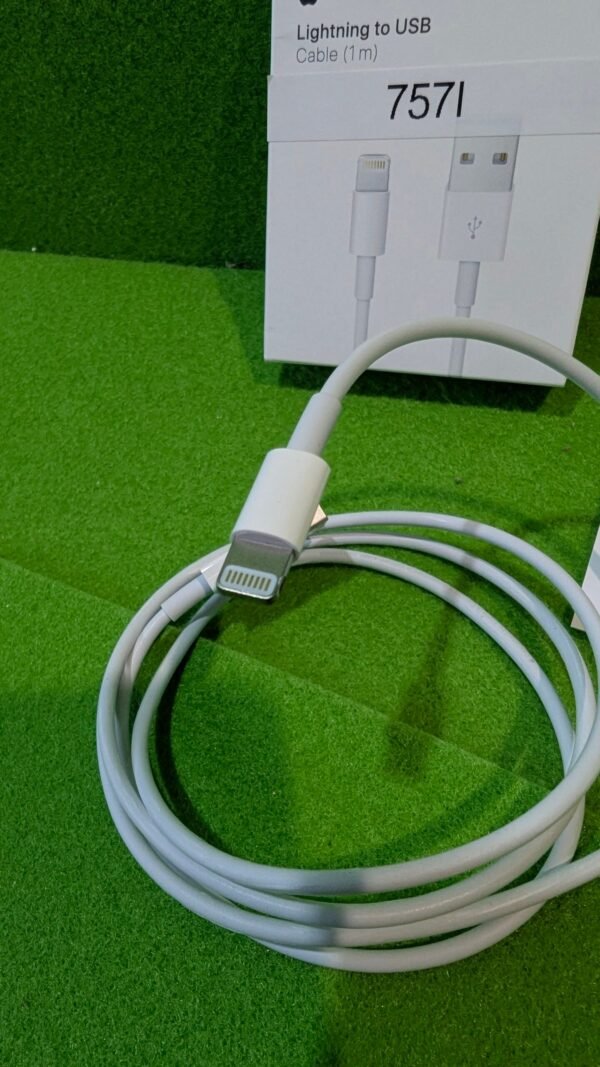Cable Lightning a USB de 1 metro en caja.