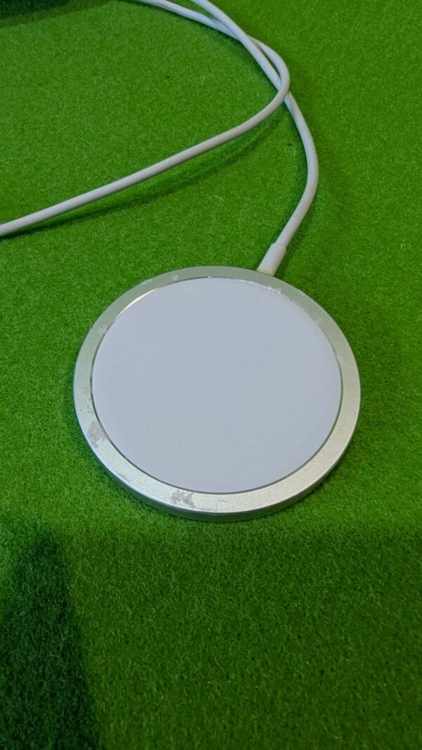 PXL_20250727_172224827-scaled-1.jpg Apple Cargador MagSafe inalambrico para iPhone 12