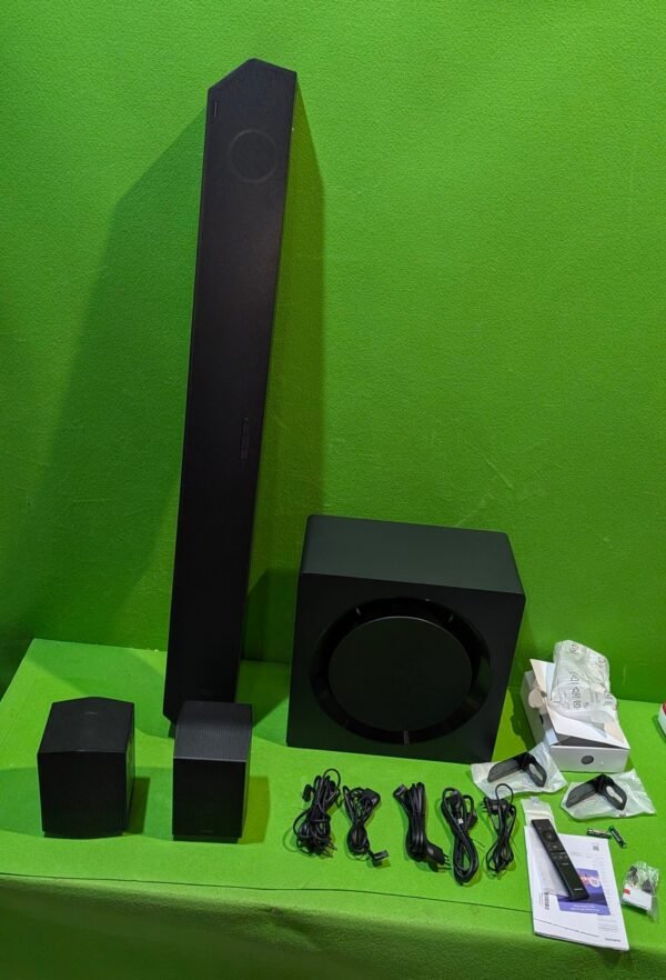 SAMSUNG Barra de Sonido HW-Q990D/ZF 2024 con Rascon