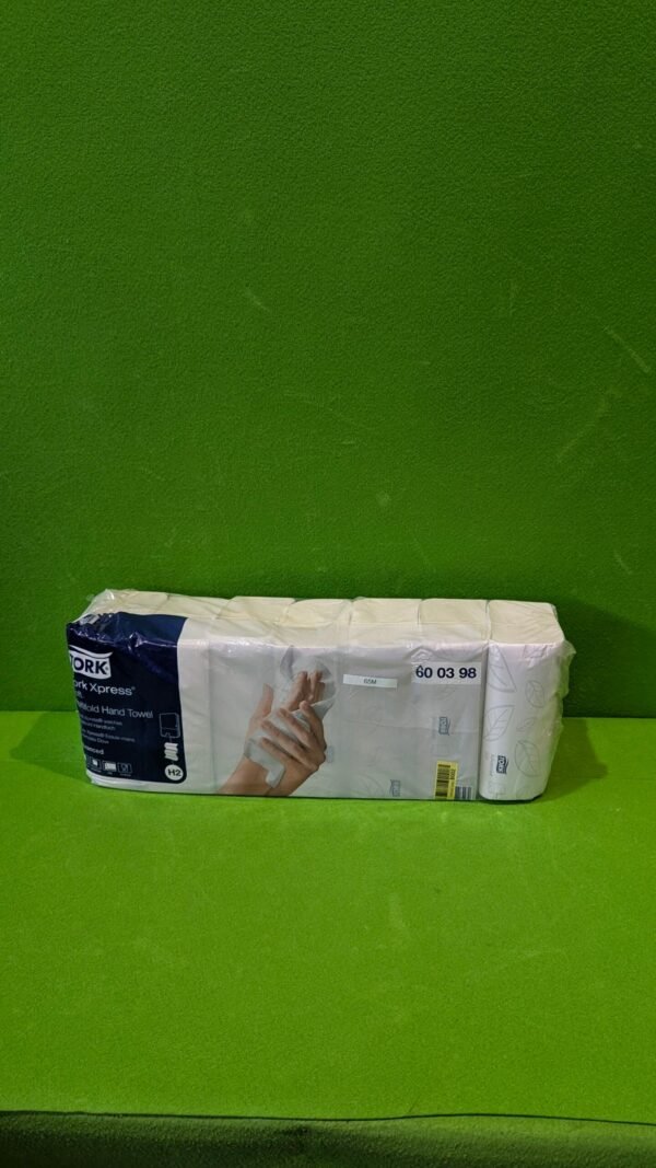 PXL_20251110_105641668-scaled-1.jpg Tork Xpress Toallas de Manos Suaves Plegables Blanco H2, Avanzadas, 2 capas, plegado 3 x 7 x 180 Hojas