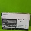 Caja de televisor Toshiba Smart TV 32 pulgadas.