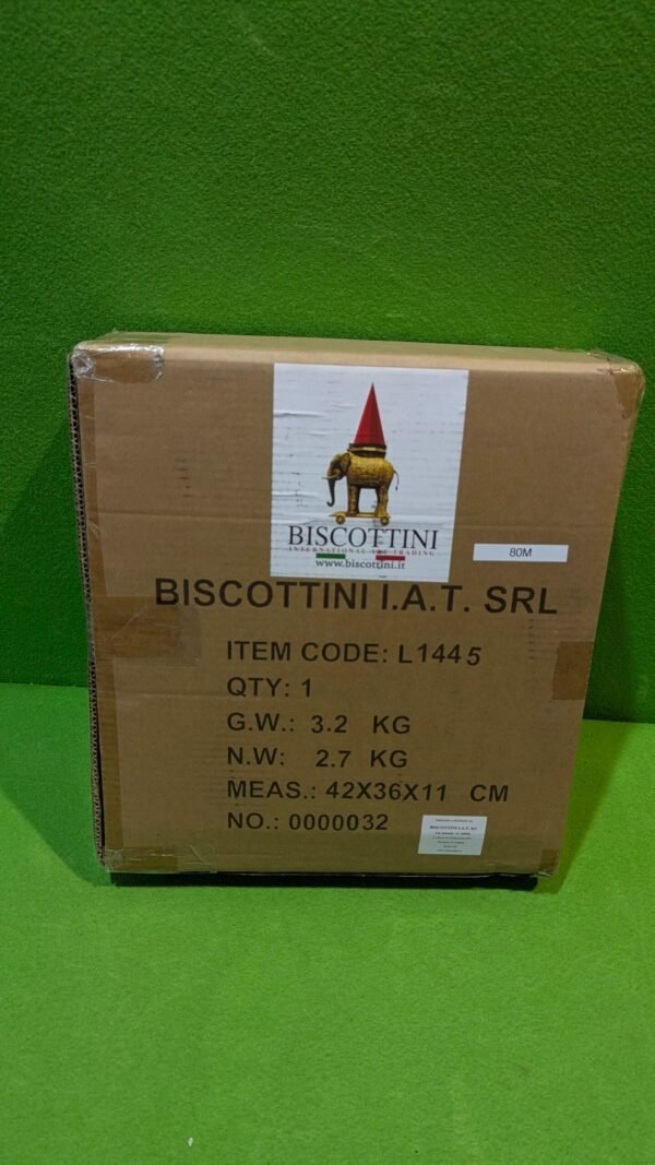 PXL_20251113_120716406.MP_-scaled-1.jpg Caja de cartón con etiqueta Biscottini I.A.T. SRL.