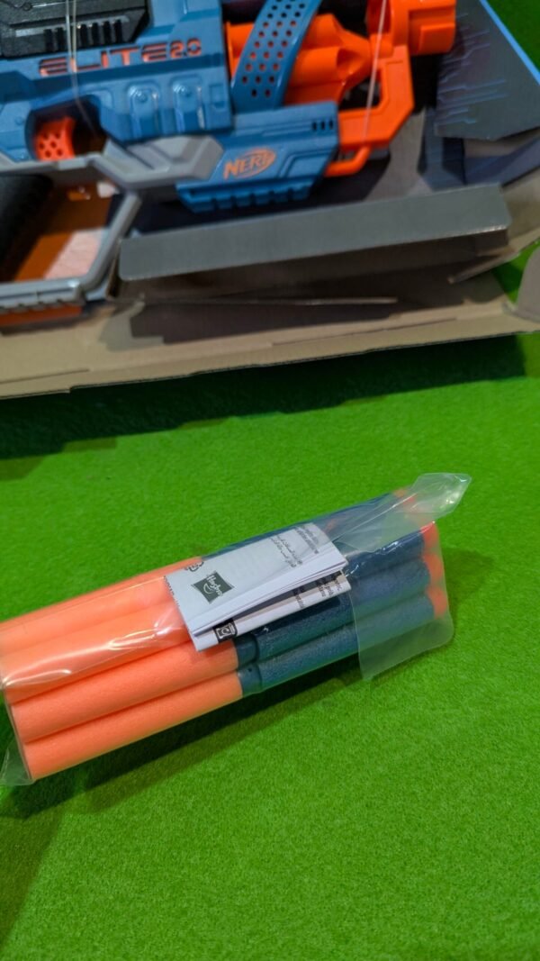 PXL_20251116_124828773-scaled-1.jpg Hasbro Nerf 2.0 Commander RC-6, Lanzador de Dardos de Juguete, 12 Piezas