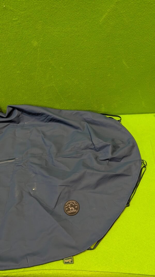 PXL_20251116_135720798.NIGHT_-scaled-1.jpg HUNTER Chubasquero Milford para Perro 80 con Defecto