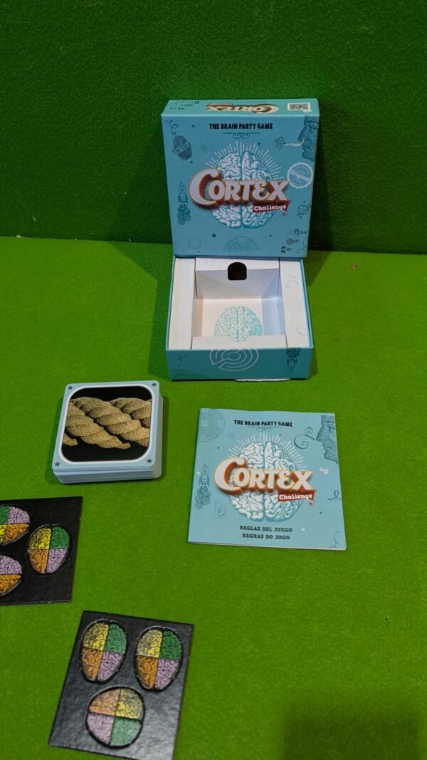 PXL_20251118_112306396-scaled-1.jpg Zygomatic | Cortex Challenge | ¡Desfia a tu Cerebro con Este Divertivo Juego de Cartas