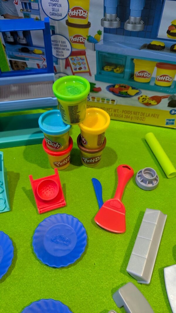 Play-Doh Kitchen Creations - Restaurante Divertido
