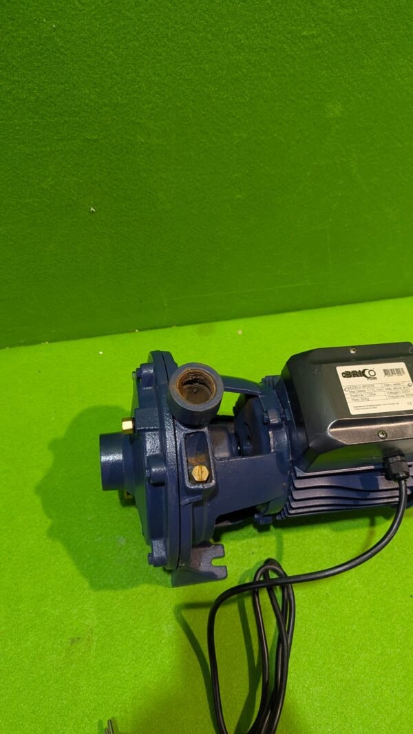 Bricoferr Bomba de Agua c/Doble Turbina - 1.5HP, 45m de Elevación, 117L/min