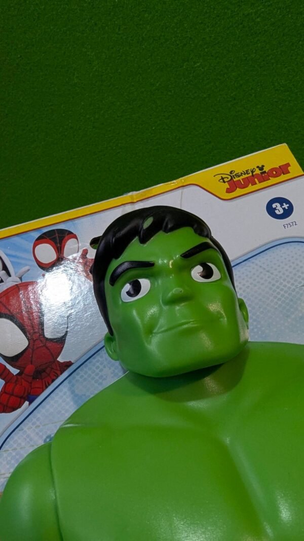 Marvel Figura Gigante de Hulk de 22,5 cm
