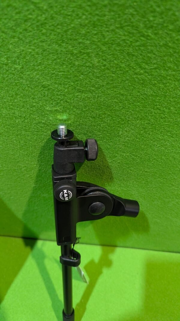 PXL_20260102_181440308-scaled-1.jpg K&M - 21140 - Varilla negro