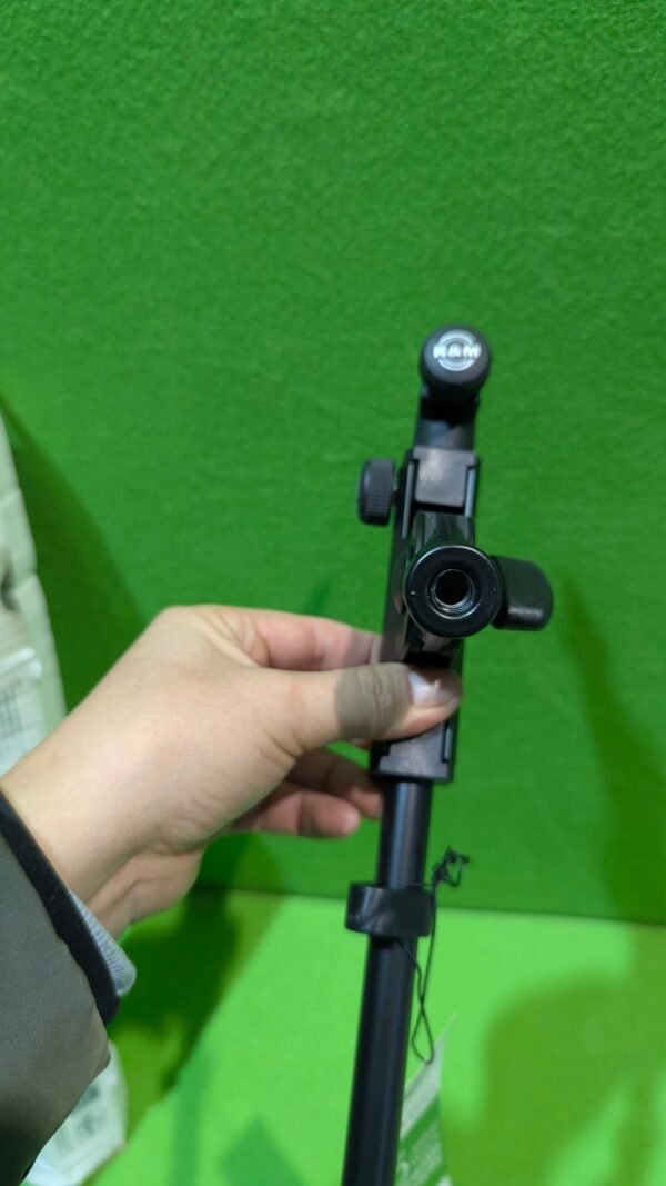 PXL_20260102_181452815-scaled-1.jpg K&M - 21140 - Varilla negro