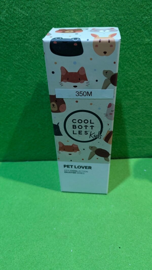 PXL_20260106_193337494-scaled-1.jpg Caja de botella infantil con estampado de mascotas.