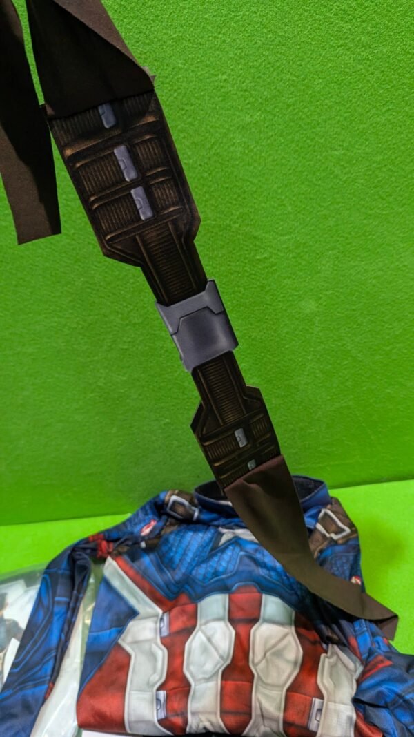 PXL_20260111_173729989-scaled-1.jpg Rubies - Disfraz oficial de los Vengadores del Capitán América, talla Large/Talla 8-10 años