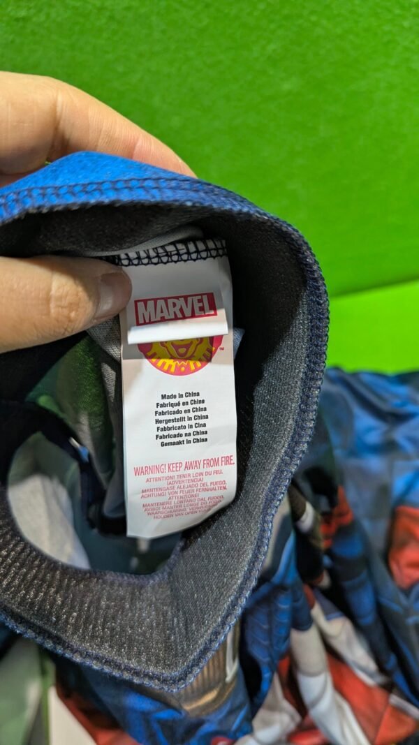 PXL_20260111_173749177-scaled-1.jpg Rubies - Disfraz oficial de los Vengadores del Capitán América, talla Large/Talla 8-10 años