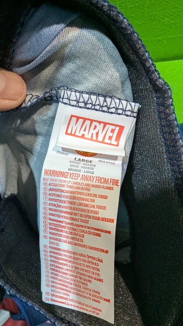 PXL_20260111_174201731-scaled-1.jpg Rubies - Disfraz oficial de los Vengadores del Capitán América, talla Large/Talla 8-10 años