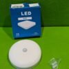 Lámpara LED 15W con su caja y accesorios