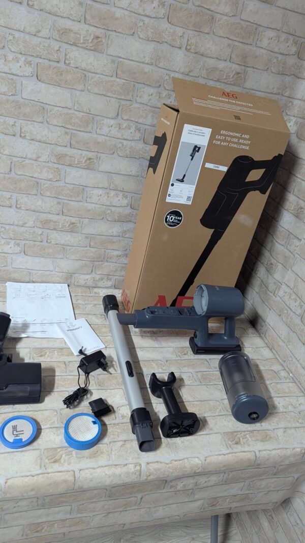 AEG Aspiradora Sin Cable AP61CB21DB, 21.6 V, Autonomía 40 min