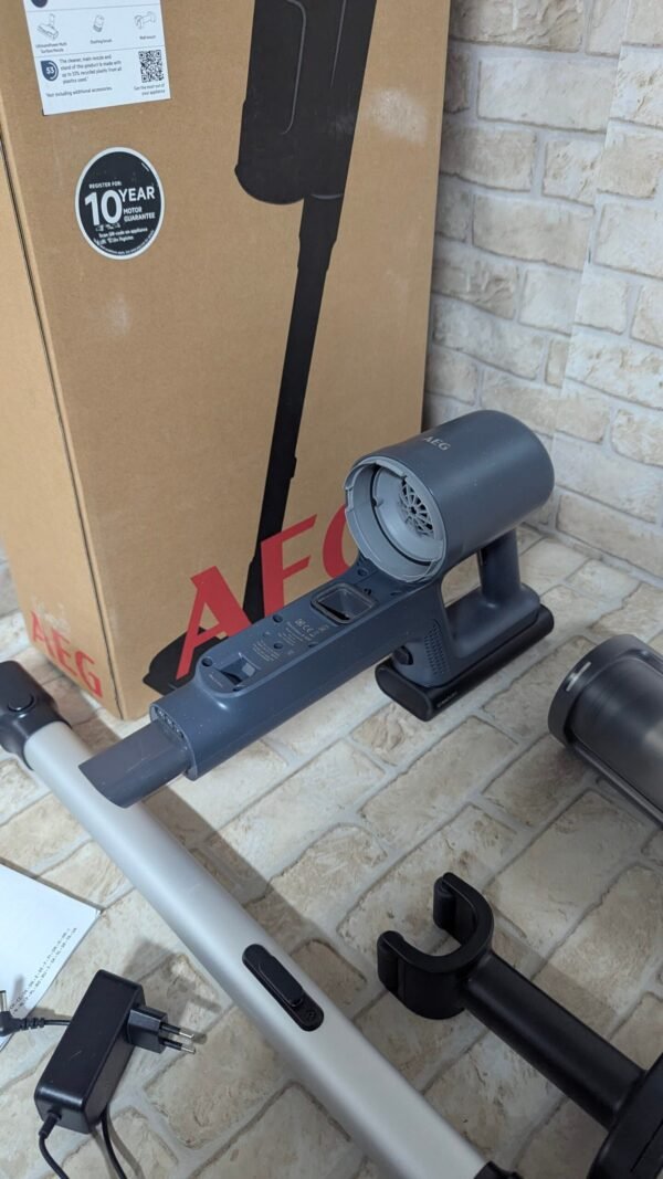 AEG Aspiradora Sin Cable AP61CB21DB, 21.6 V, Autonomía 40 min