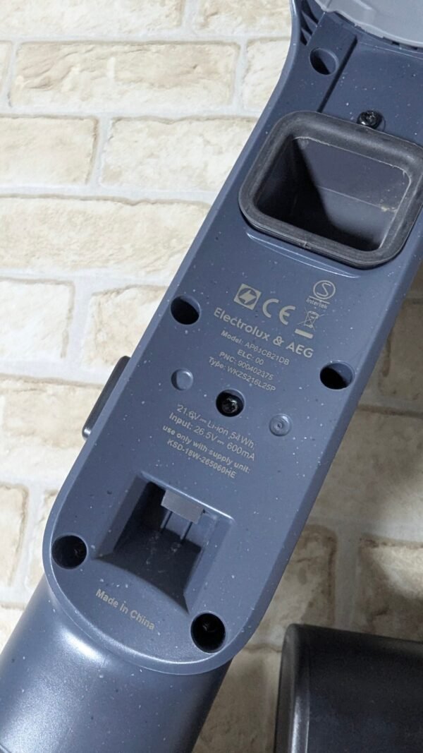 AEG Aspiradora Sin Cable AP61CB21DB, 21.6 V, Autonomía 40 min