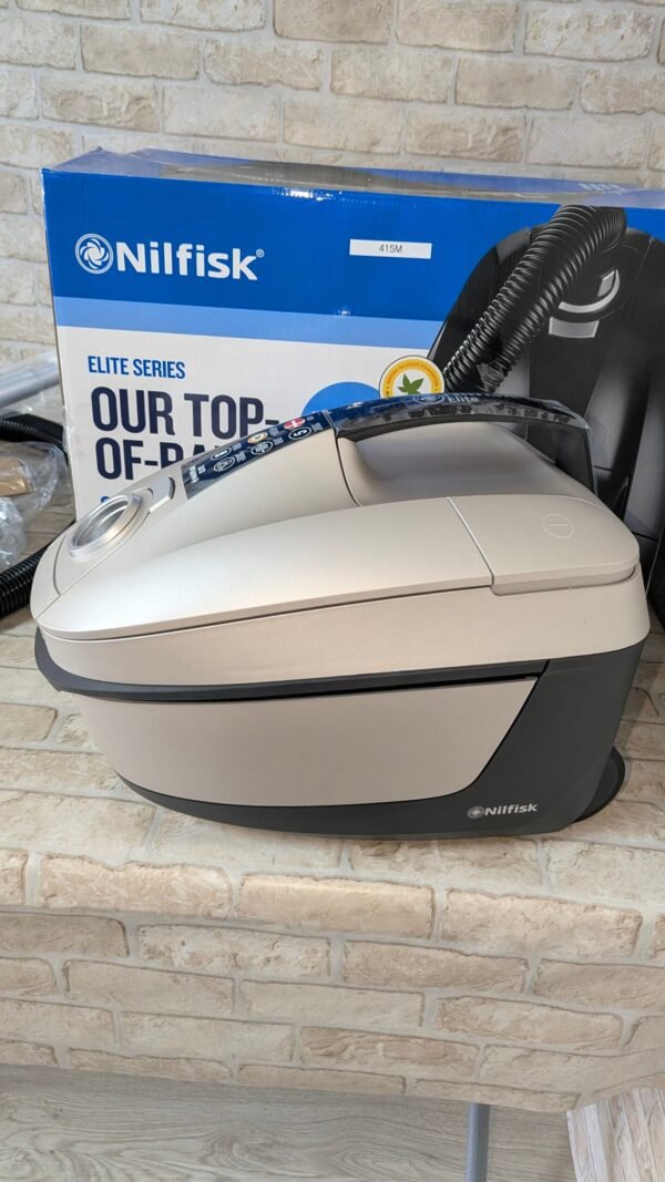 Nilfisk Aspiradora Elite para Suelos y Alfombras