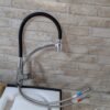 Ibergrif M14004-2 Prague – Grifo de cocina monomando con caño flexible negro y 2 funciones
