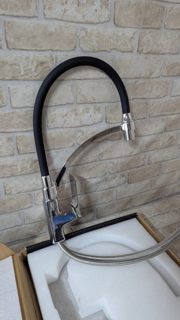 Ibergrif M14004-2 Prague – Grifo de cocina monomando con caño flexible negro y 2 funciones