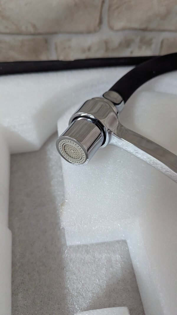 Ibergrif M14004-2 Prague – Grifo de cocina monomando con caño flexible negro y 2 funciones