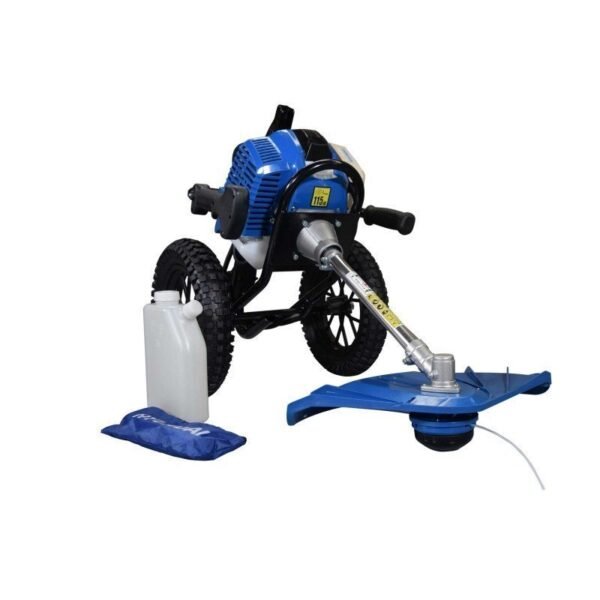 Desbrozadora con ruedas y motor potente para jardín.