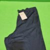 Pantalón corto negro con etiqueta Nike.