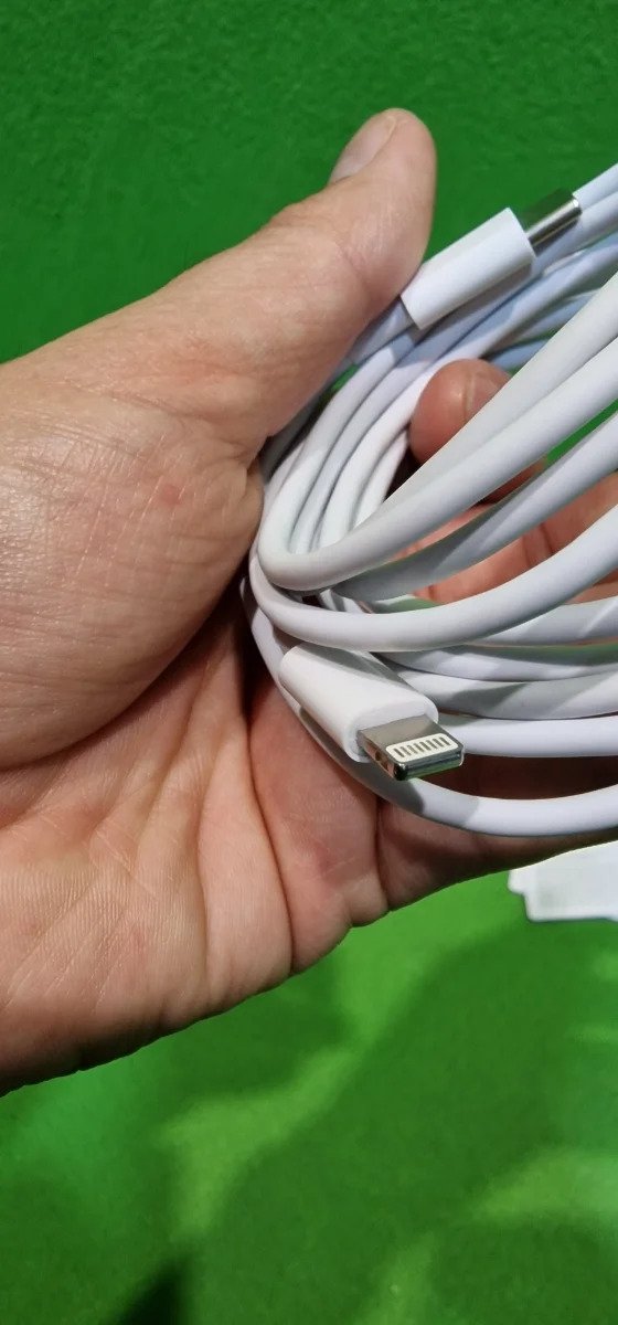 Apple Cable de Conector Lightning a USB (2m)