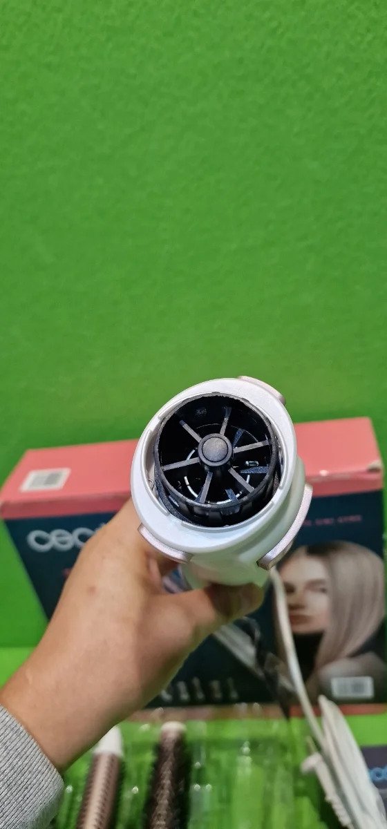 i3467932368.webp Cecotec Cepillo de Aire Bamba CeramicCare 5in1Gyro. 1000 W