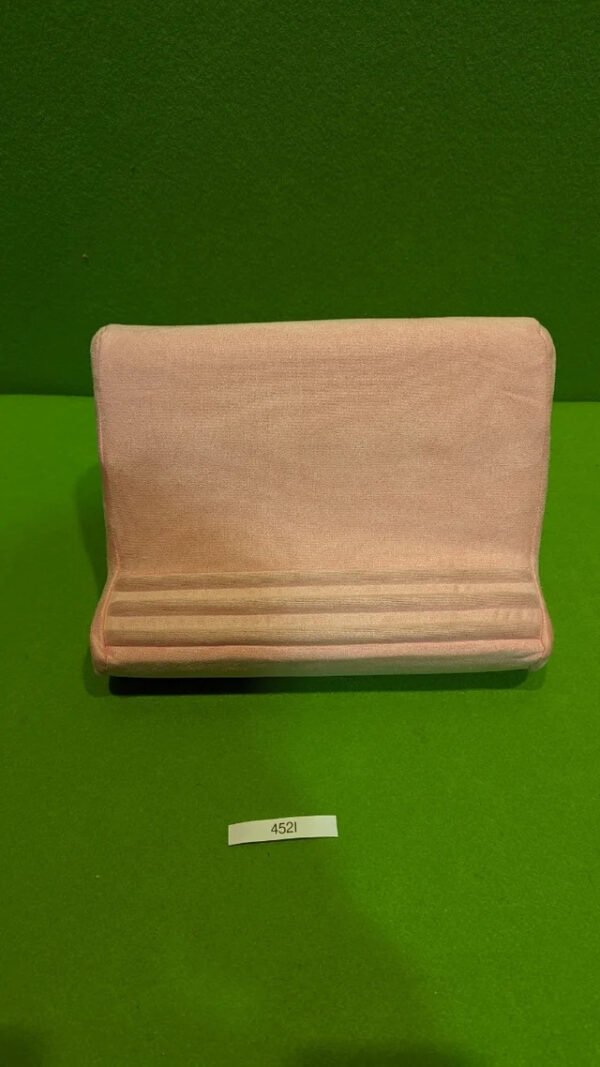 Almohada suave para tableta con bolsillo