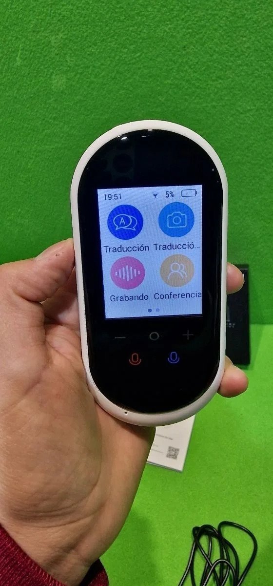 Birgus Traductor electrónico de Voz T8