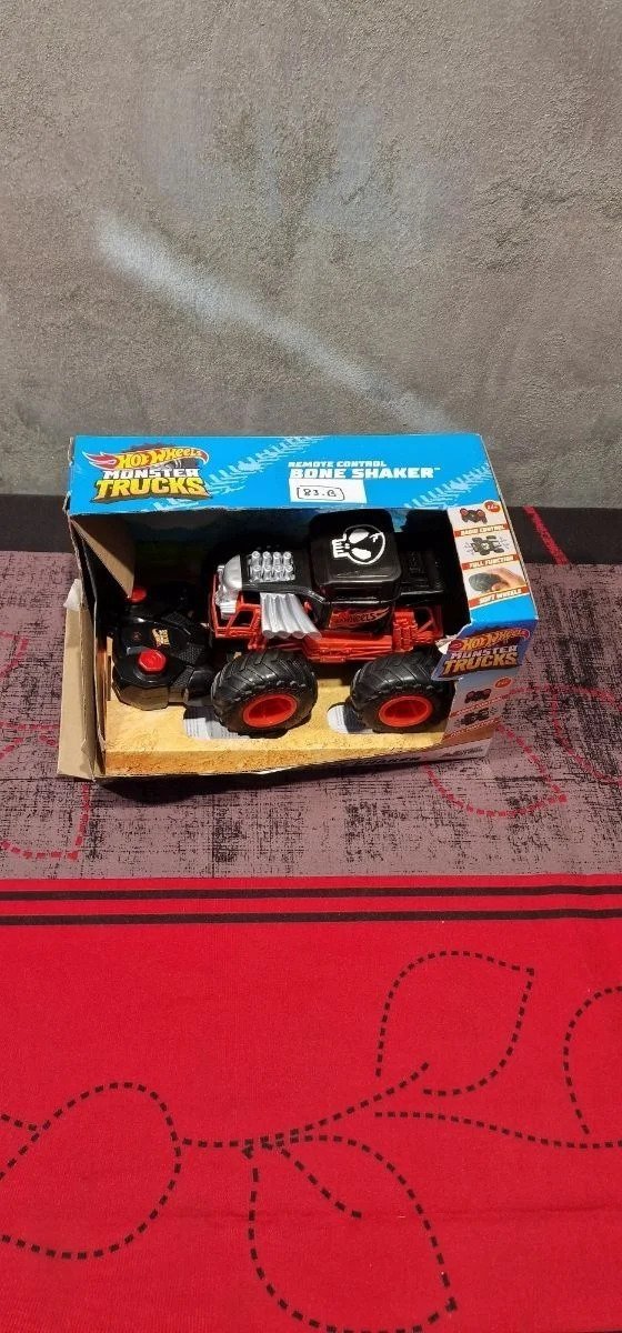Mondo Motors Mondo -63679 Monster Trucks Bone Shaker