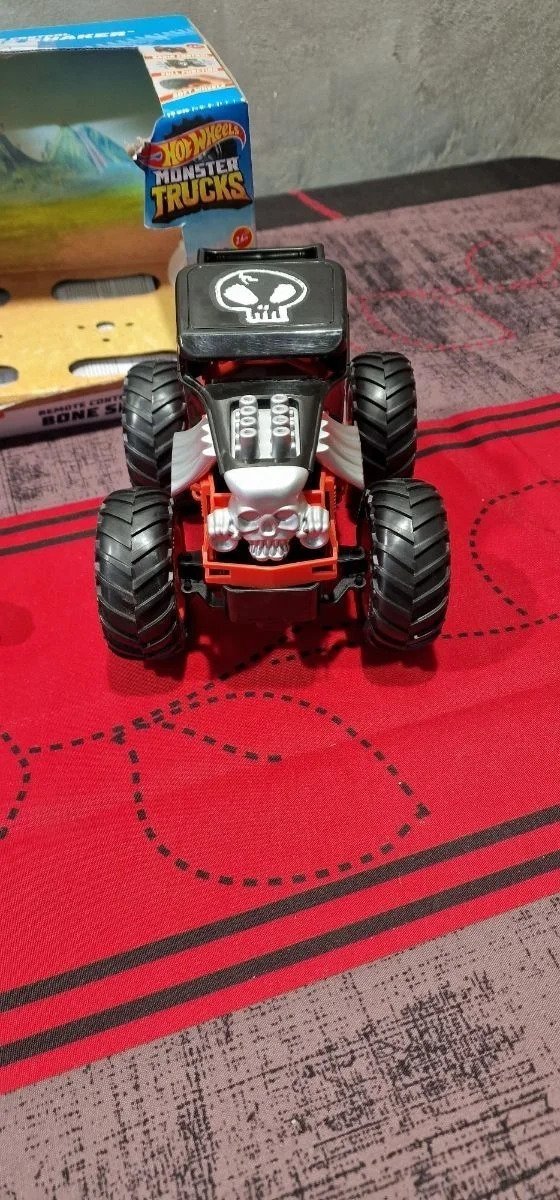 Mondo Motors Mondo -63679 Monster Trucks Bone Shaker