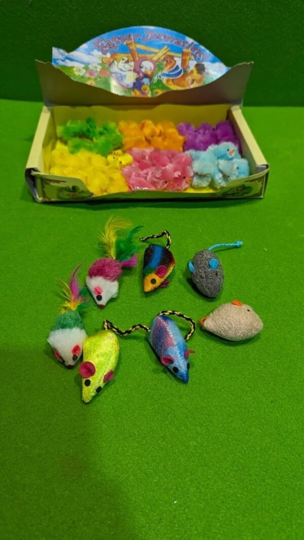 Pollitos de colores y ratoncitos