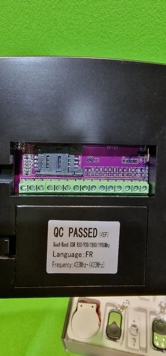 Sistema de Alarma para Casa/ Negocios