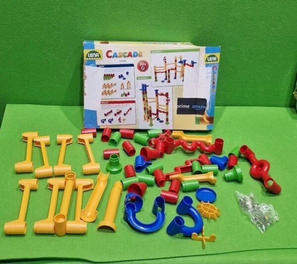 Juego de pista de canicas Consta de 48 elementos de ferrocarril