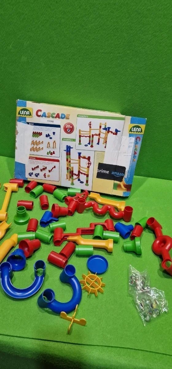 Juego de pista de canicas Consta de 48 elementos de ferrocarril