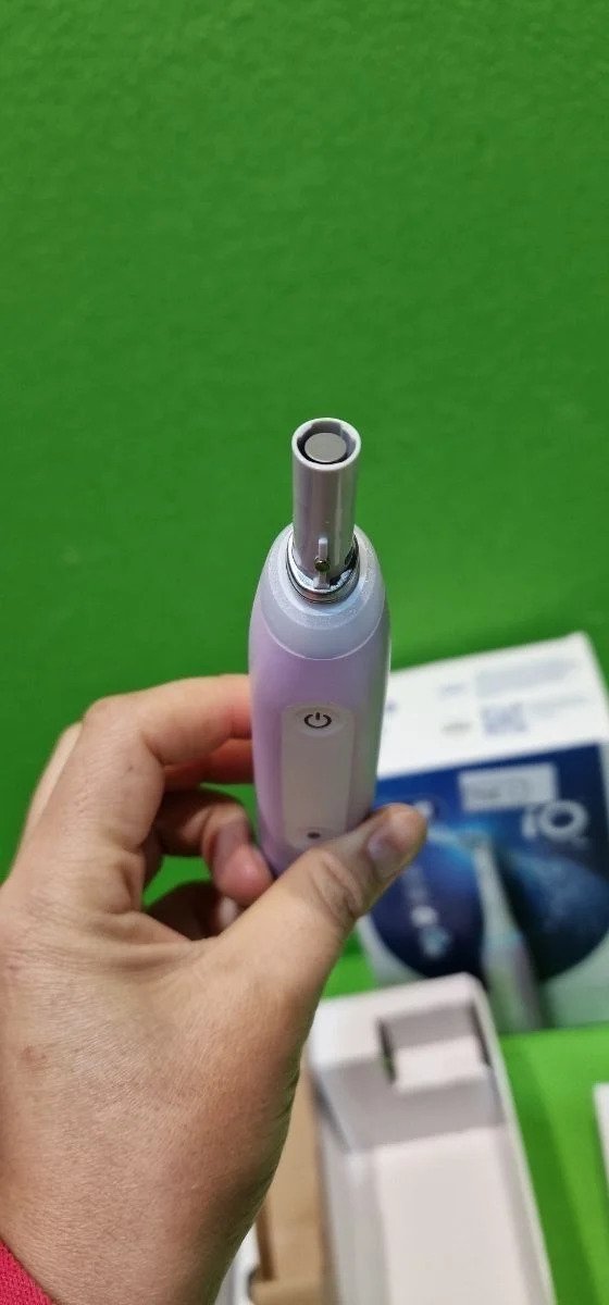 Oral-B iO4N Cepillo de Dientes Eléctrico con Mango Recargable