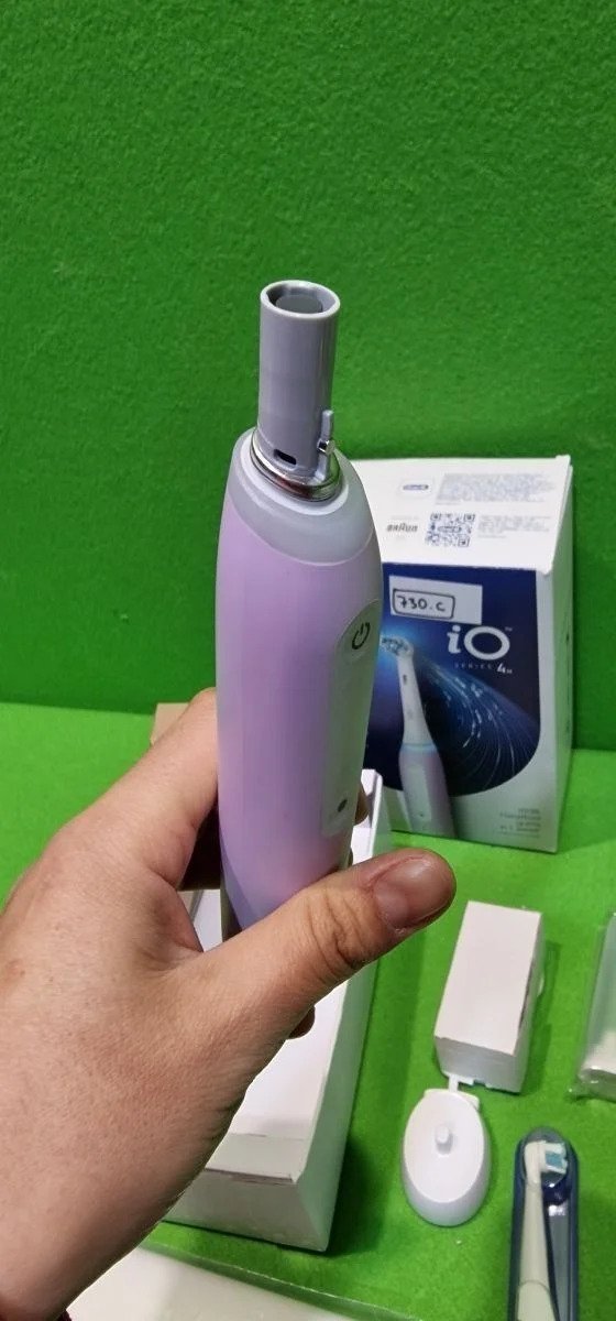 Oral-B iO4N Cepillo de Dientes Eléctrico con Mango Recargable