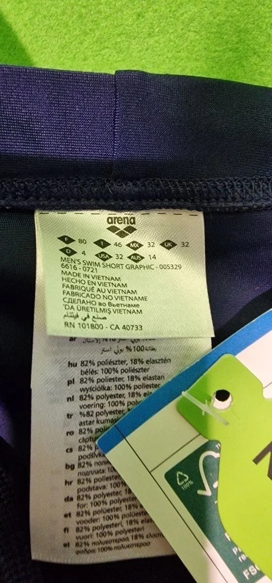 i5106881548.webp Etiqueta talla de bañador para hombre Arena, Vietnam.