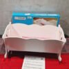 KidKraft- Cuna de madera de juguete con ropa de cama rosa