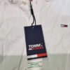 Camisa blanca Tommy Jeans, algodón orgánico.
