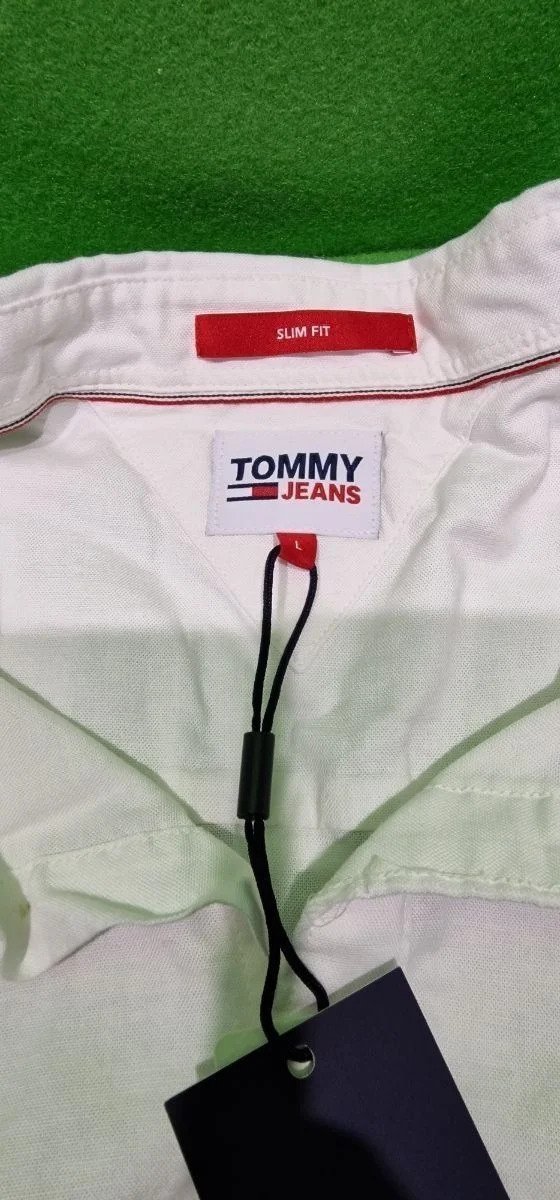 Camisa blanca Tommy Jeans slim fit