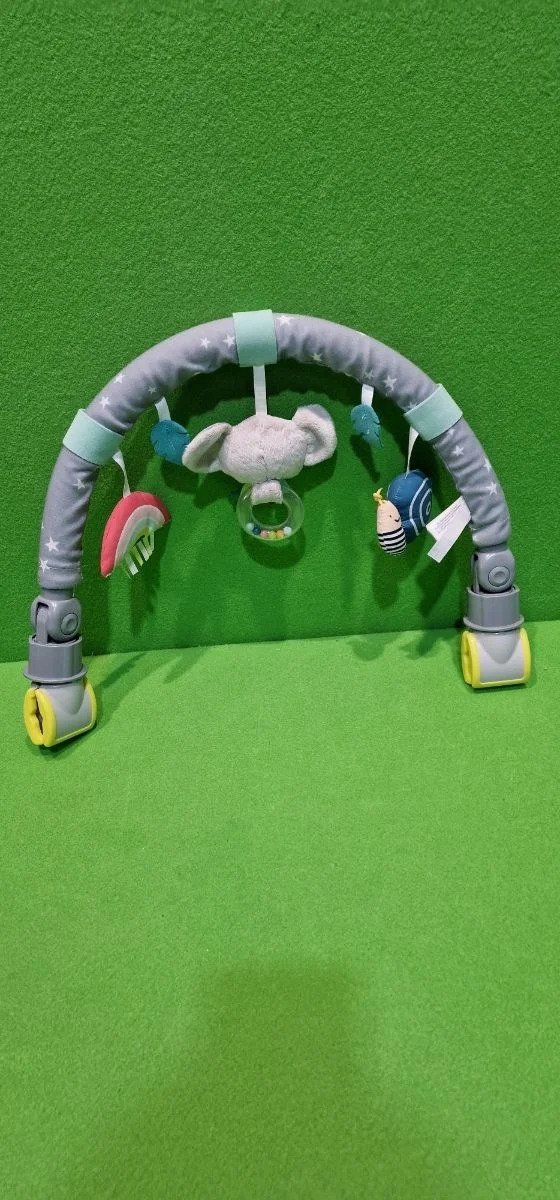Taf Toys - Arco de carrito koala Un arco de cochecito