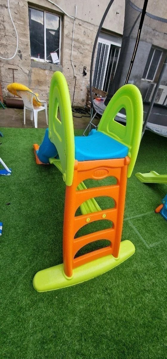 Feber Super Mega Slide Tobogán con conexión agua