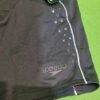 Bañador Speedo negro con etiqueta visible.