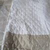 Colcha color beige oriental para cama de 90
