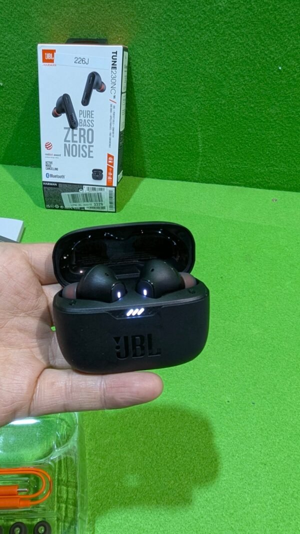 226J - JBL Tune 230 NC TWS Auriculares inalámbricos