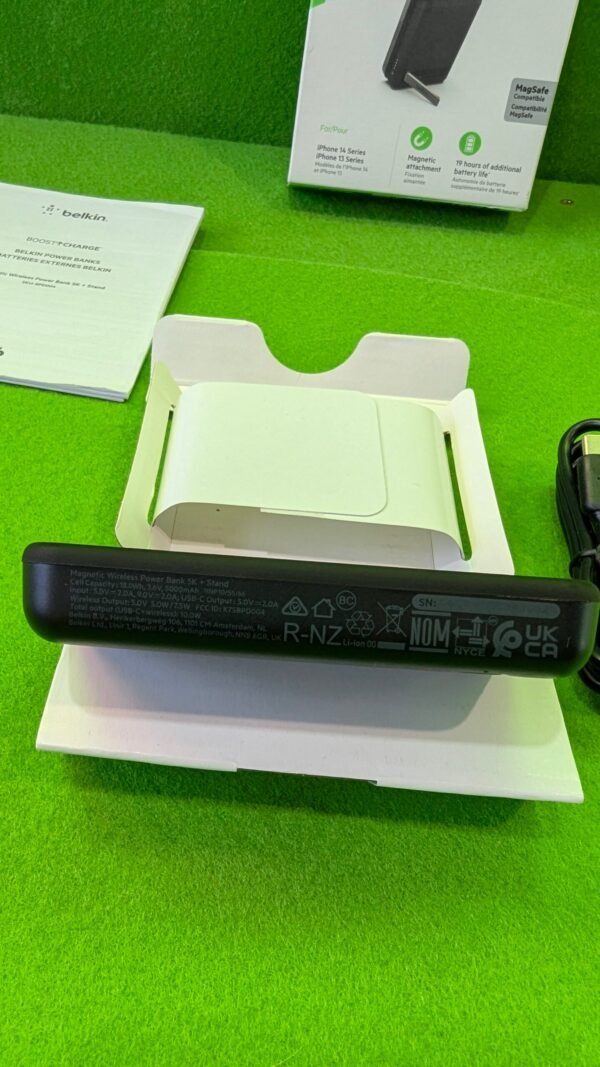 2690L - Belkin Cargador portátil banco de energía inalámbrico de 5000 mAh, cargador MagSafe de 7.5 W